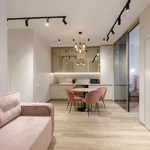 Апартаменты Petrovdom ж38 In Luxury At 68 Zhylyanska Street,38 Perlyna, Киев